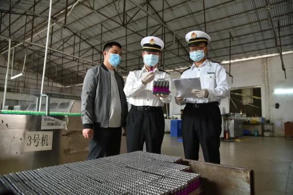 <a href='http://m.jnjinpai.cn' title='危險品運輸' >危險品運輸</a>