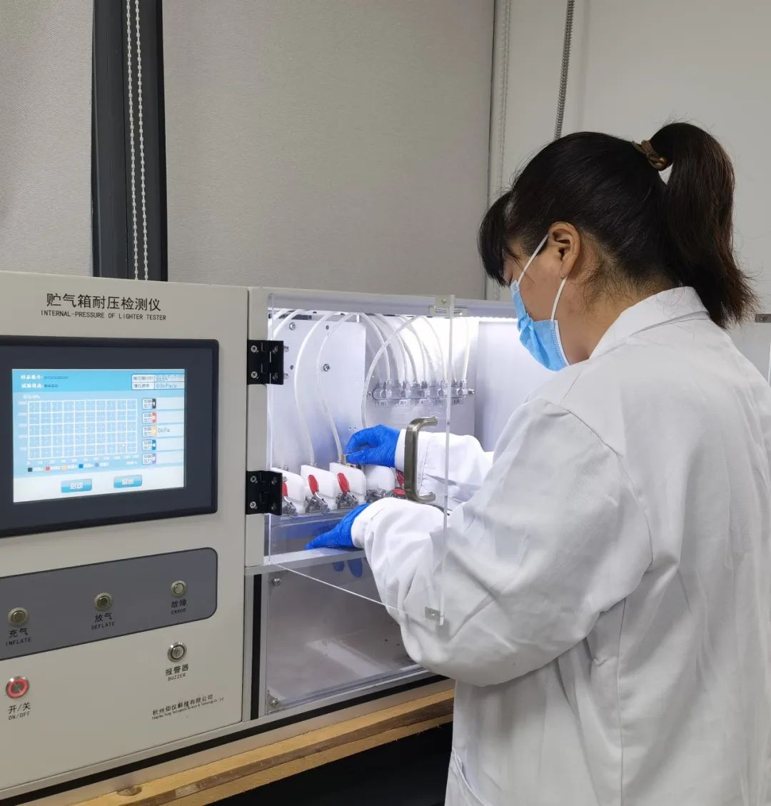 <a href='http://m.jnjinpai.cn' title='危險品貨運' >危險品貨運</a>